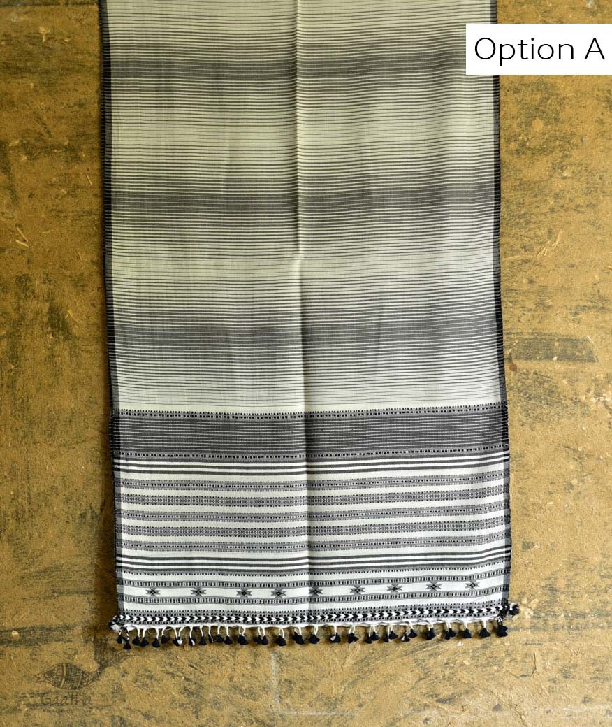 Handwoven kala cotton bhujodi weaving stoles from kutch