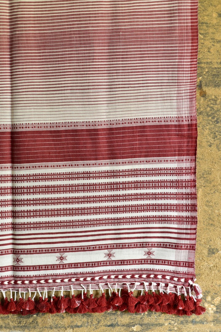 Handwoven kala cotton bhujodi weaving stoles from kutch