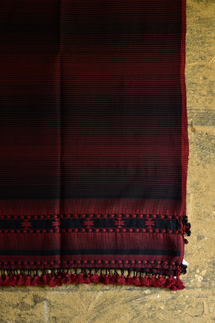 Handwoven kala cotton bhujodi weaving stoles from kutch