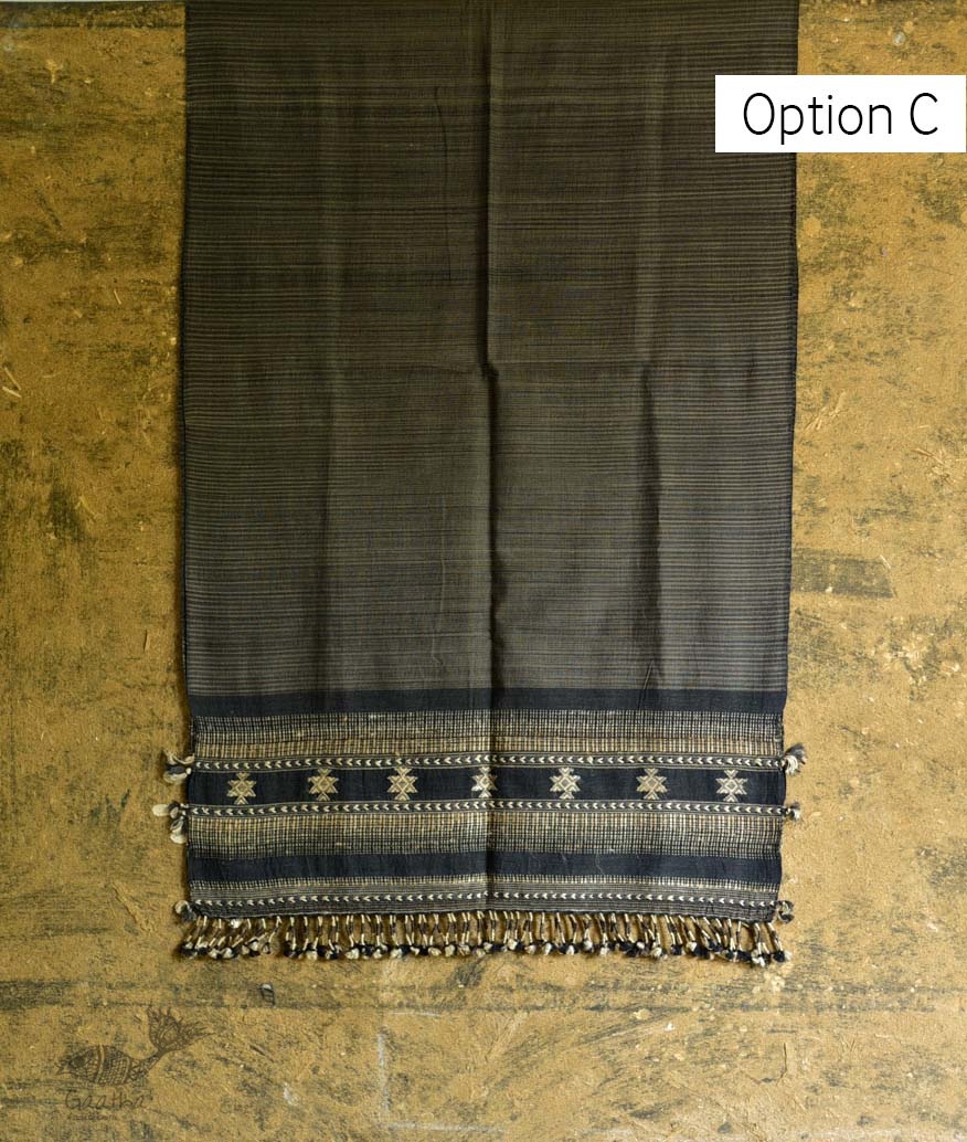 Handwoven kala cotton bhujodi weaving stoles from kutch