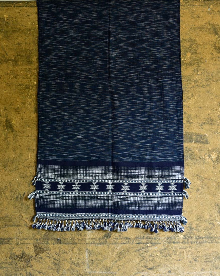 Handwoven kala cotton bhujodi weaving stoles from kutch