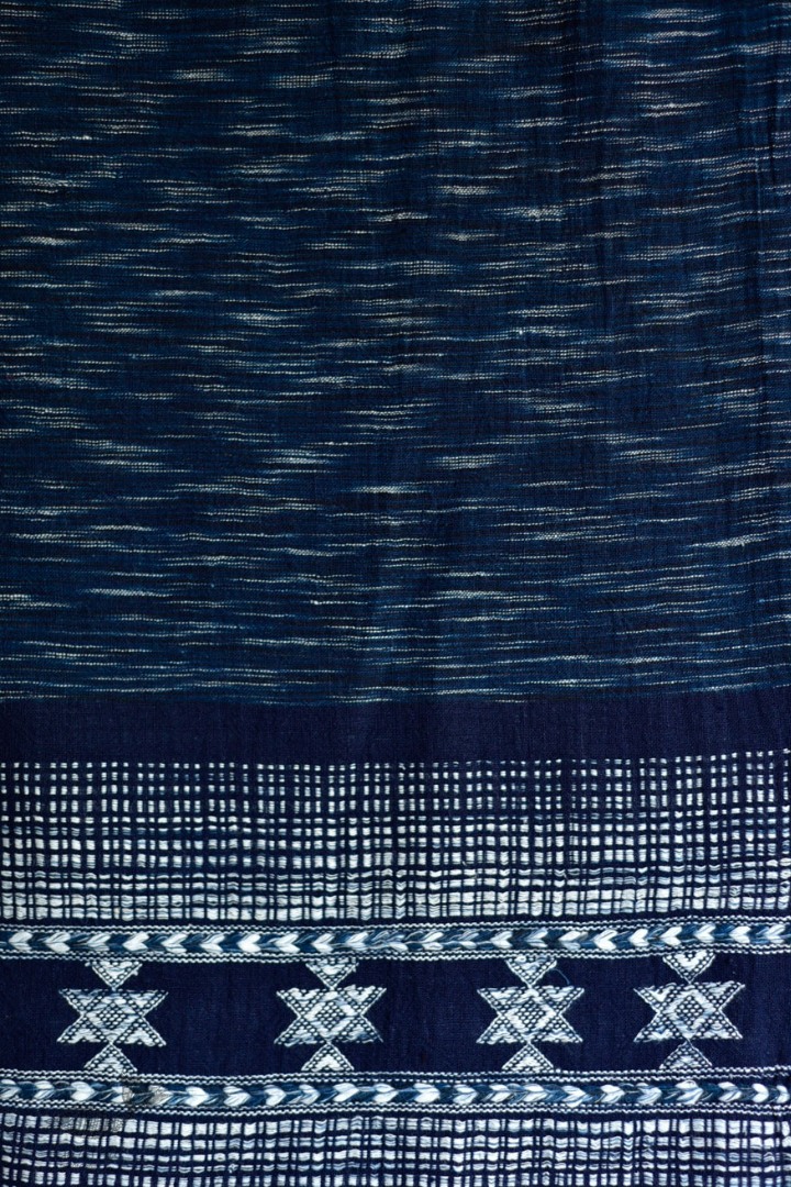 Handwoven kala cotton bhujodi weaving stoles from kutch