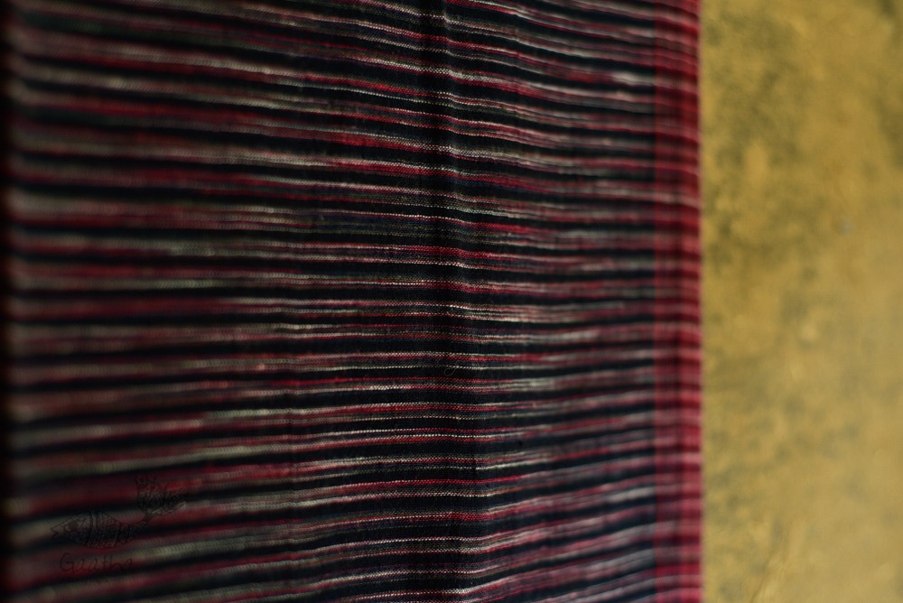 Handwoven kala cotton bhujodi weaving stoles from kutch