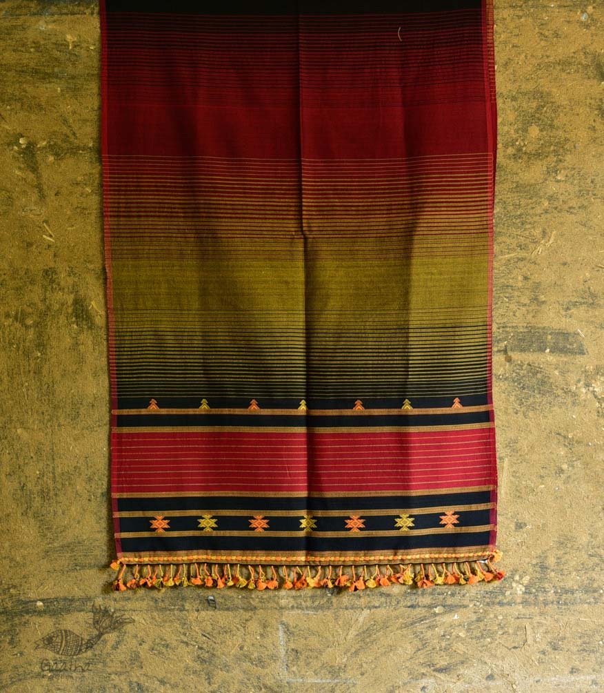 Handwoven cotton bhujodi weaving stoles from kutch