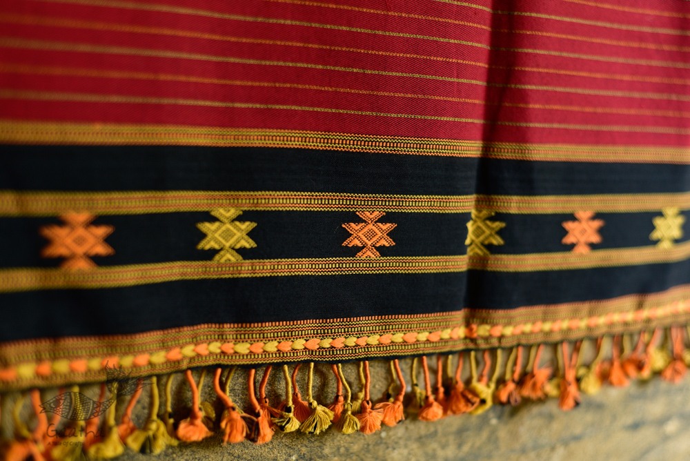 Handwoven cotton bhujodi weaving stoles from kutch