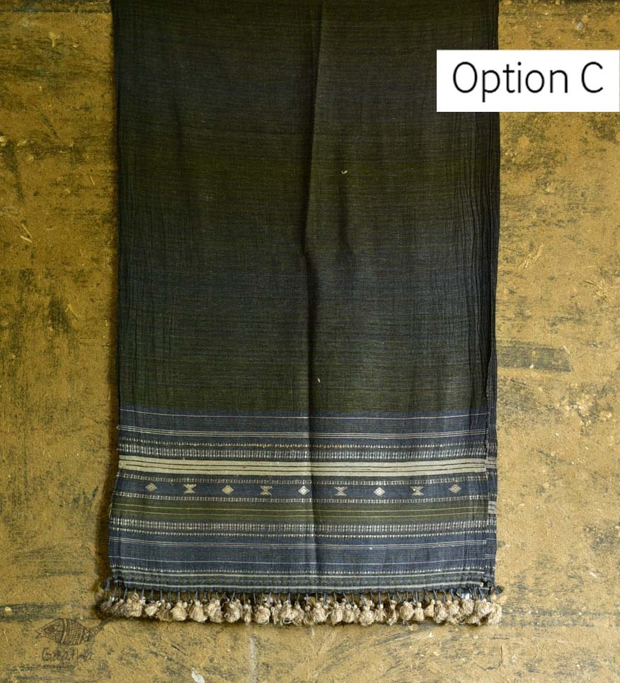 Handwoven kala cotton bhujodi weaving stoles from kutch