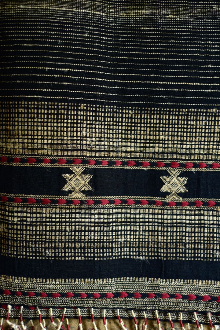 Handwoven Cotton & tussar silk bhujodi weaving stoles from kutch