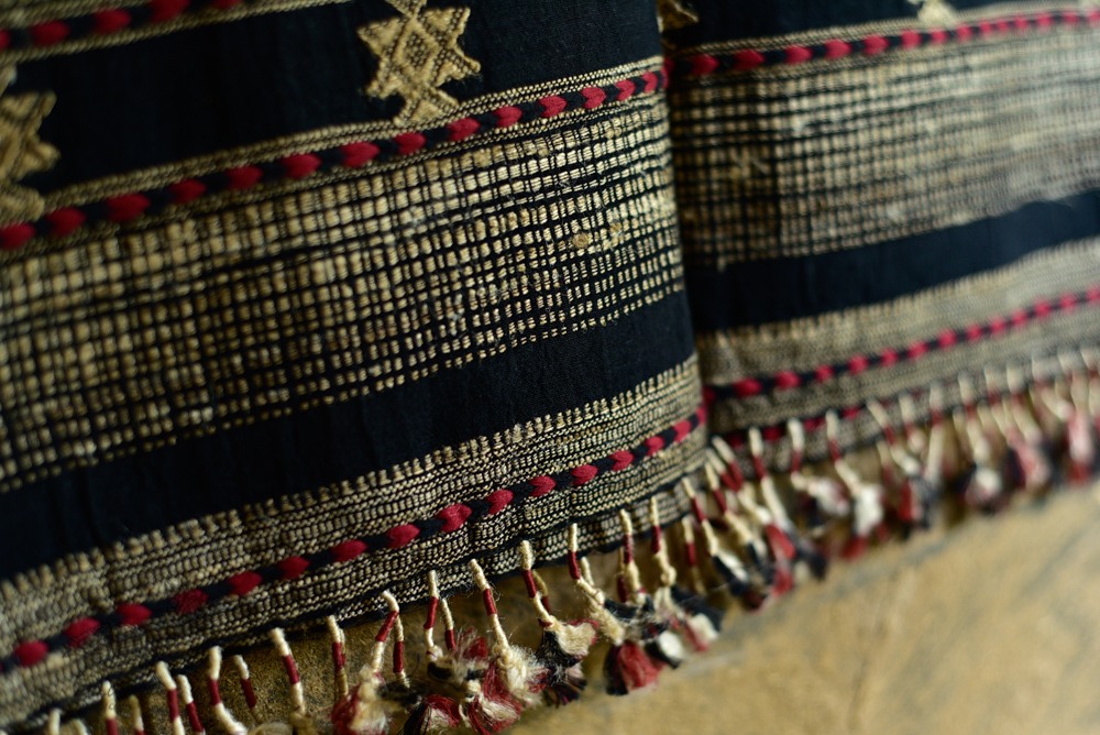 Handwoven Cotton & tussar silk bhujodi weaving stoles from kutch