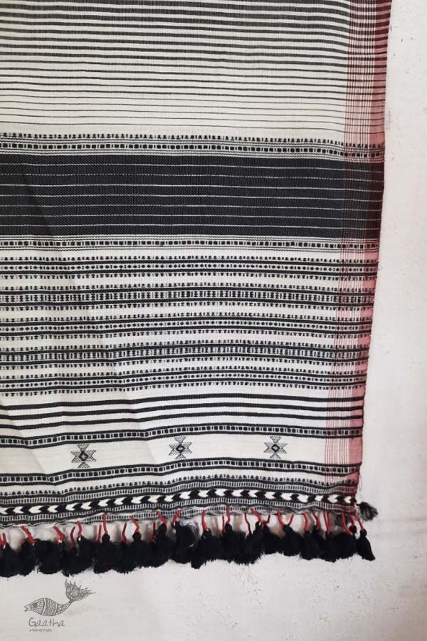 Handwoven kala cotton bhujodi weaving stoles from kutch
