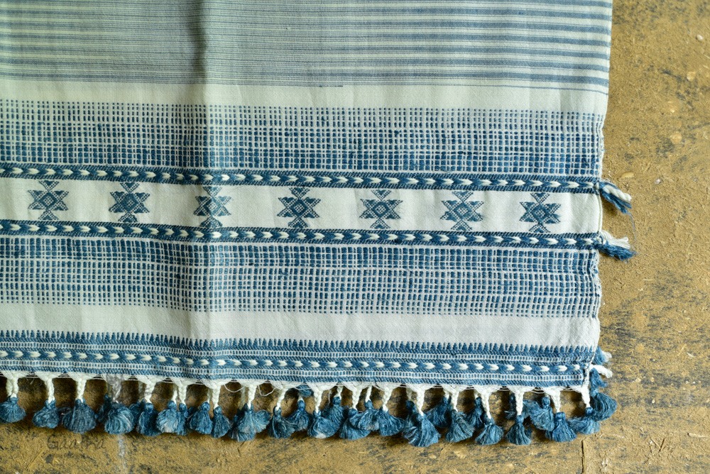 Handwoven Cotton Silk  bhujodi weaving stoles from kutch