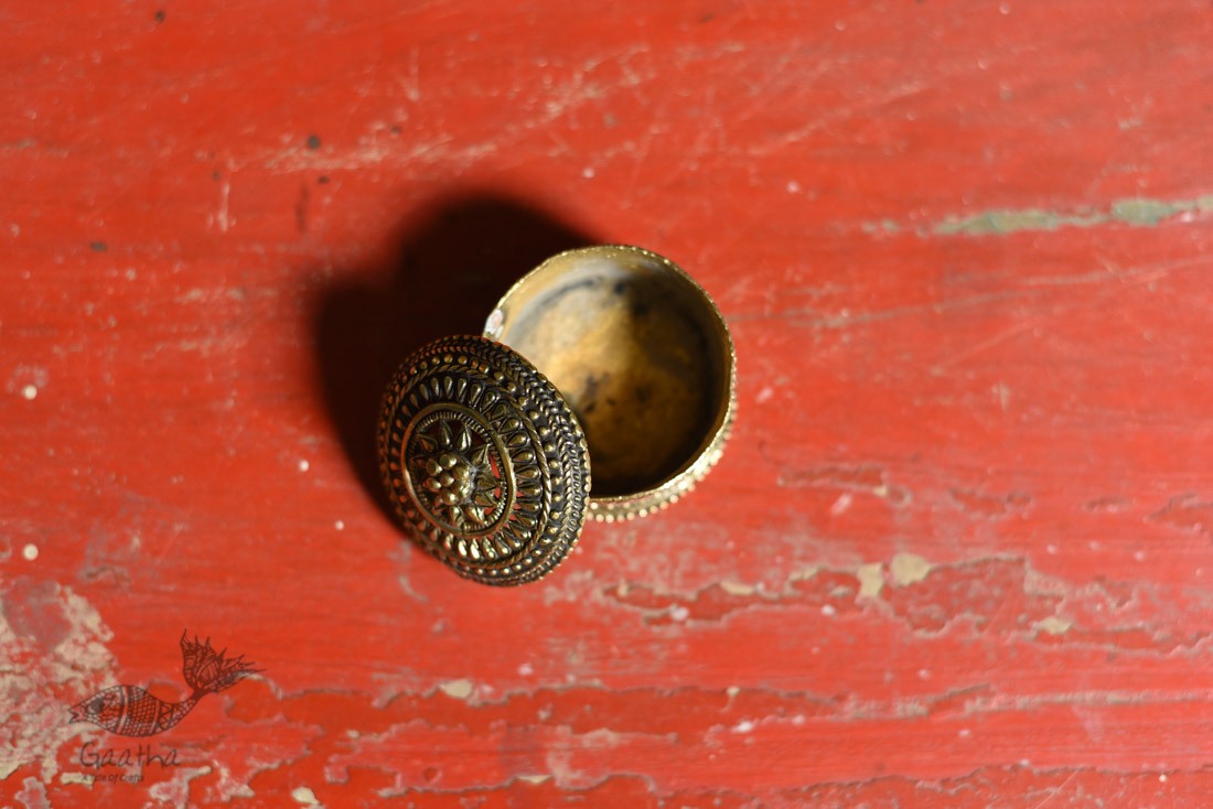 Bell Metal ~ Handcrafted Brass Round Dibbi