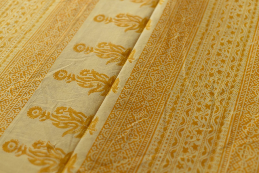 Shop Gamthi Print pure cotton saree