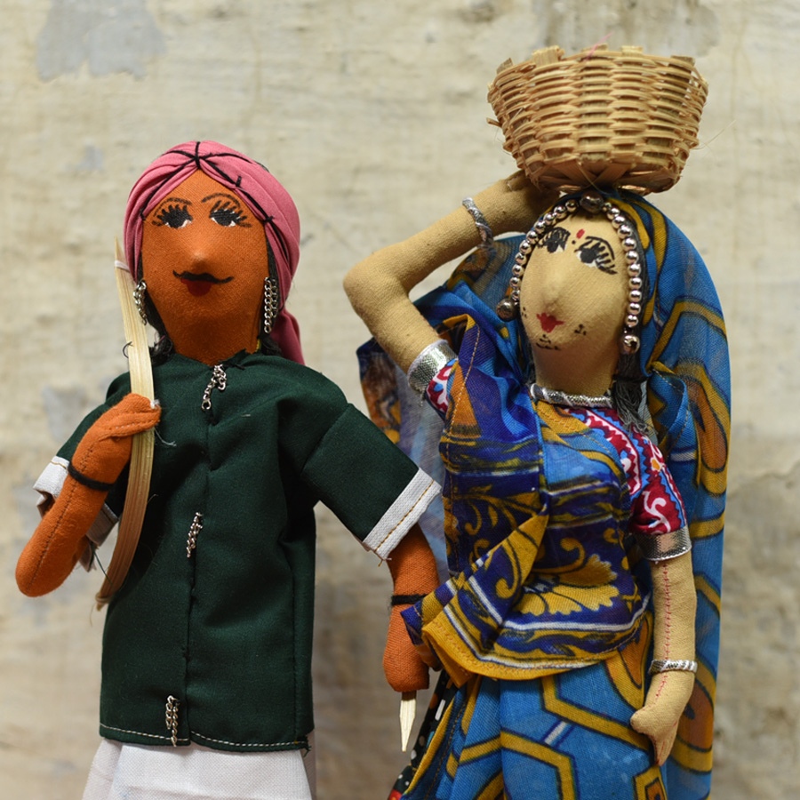 Buy Jhabua Handmade Fabric Doll (Bhil)