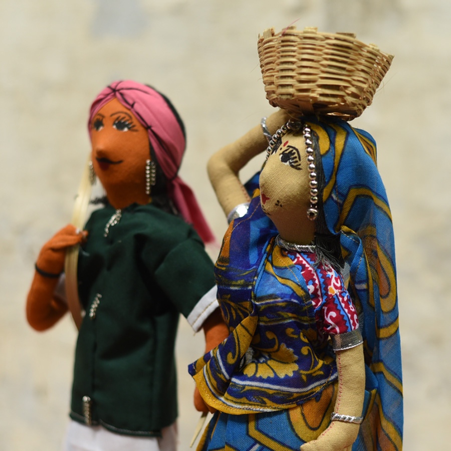 Buy Jhabua Handmade Fabric Doll (Bhil)