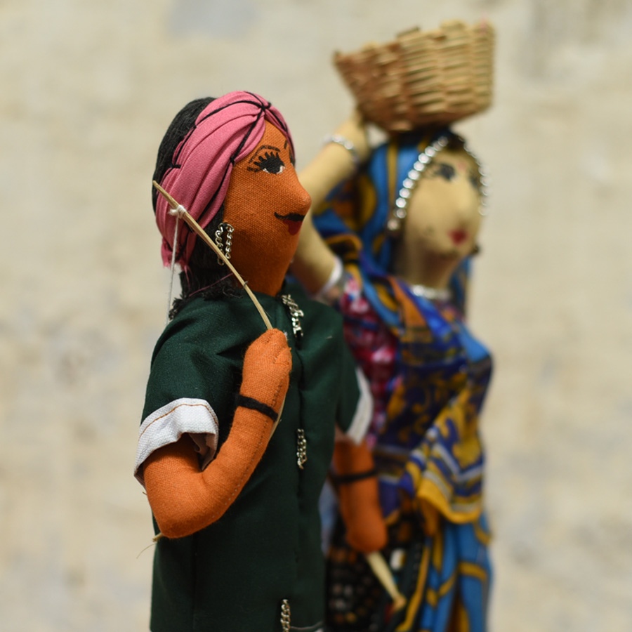 Buy Jhabua Handmade Fabric Doll (Bhil)