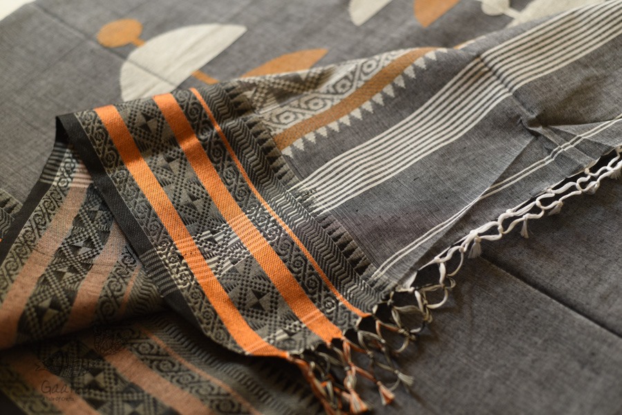 shop Handloom Cotton Grey Saree With Woven Border