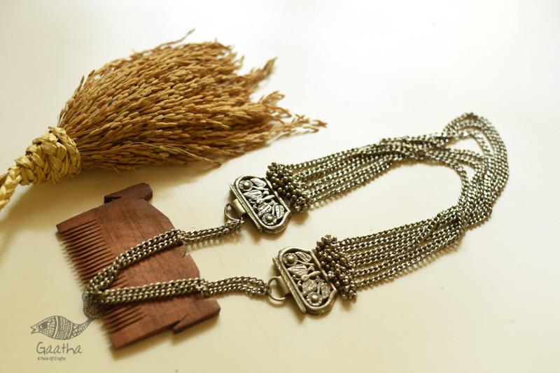 shop Handmade Vintage Jewelry -  Long Necklace