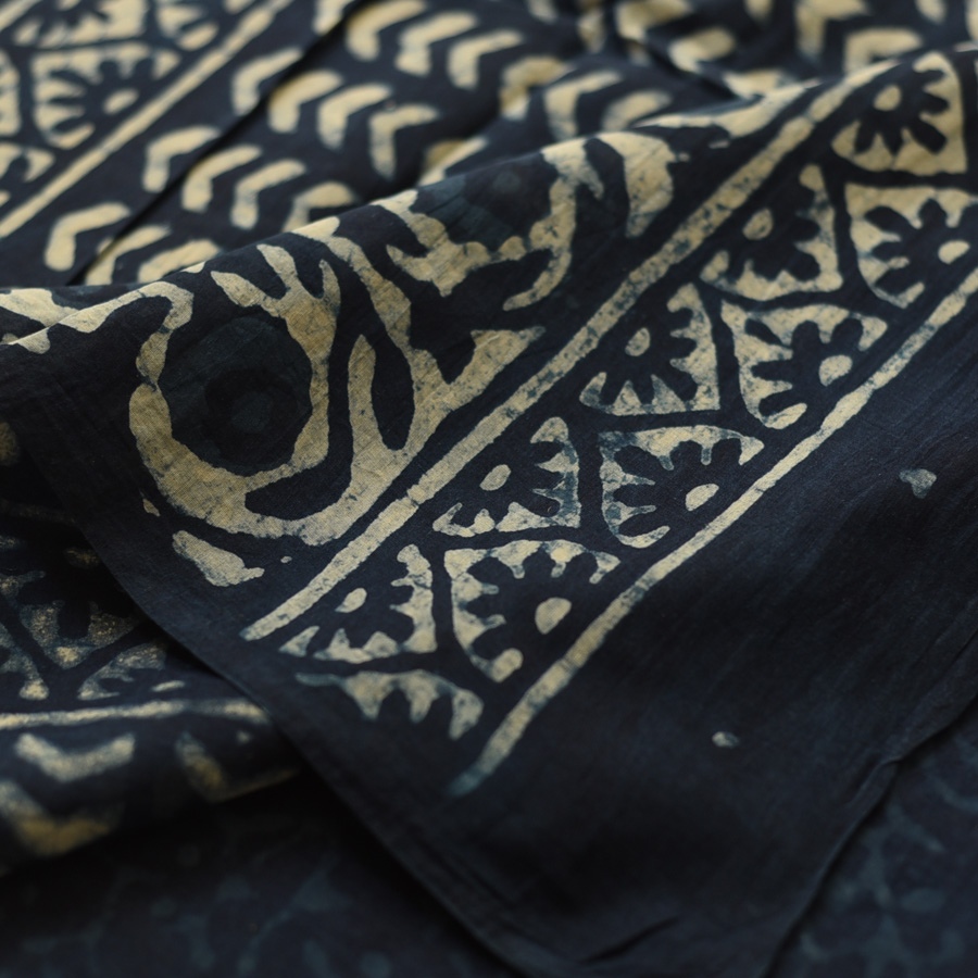 Exclusive Block Printed Cotton Dabu ~ blue Saree