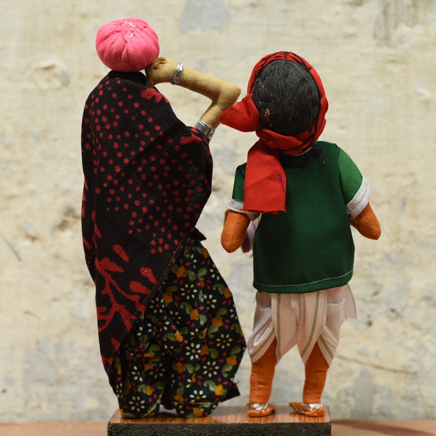 Buy Jhabua Handmade Fabric Doll (Bhil) - Ship to internationally 