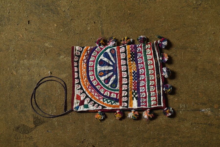 Hand Embroidered kutchi hand bag - Rabari Embroidery