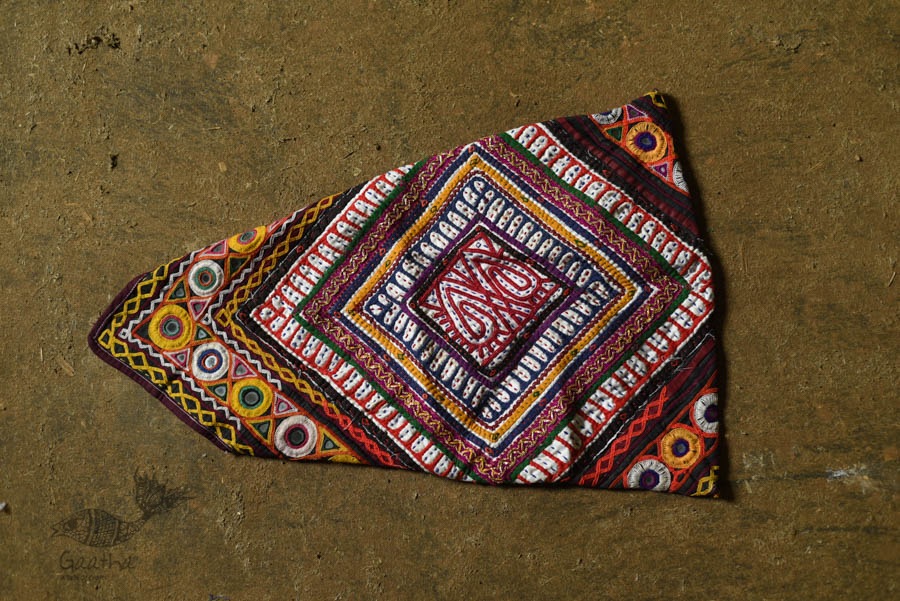 Hand Embroidered kutchi hand bag - Rabari Embroidery