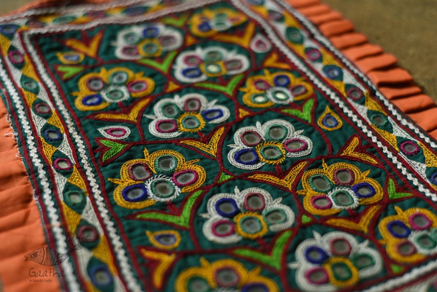 Hand Embroidered kutchi hand bag - Rabari Embroidery