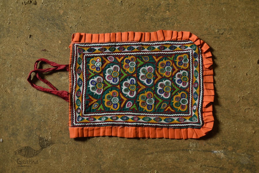 Hand Embroidered kutchi hand bag - Rabari Embroidery