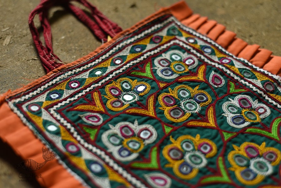 Hand Embroidered kutchi hand bag - Rabari Embroidery