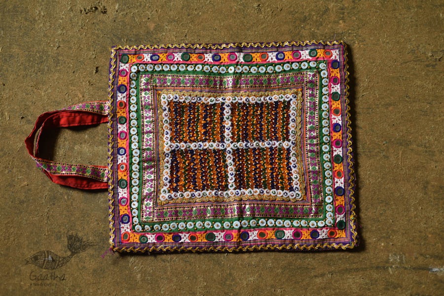 Hand Embroidered kutchi hand bag - Rabari Embroidery