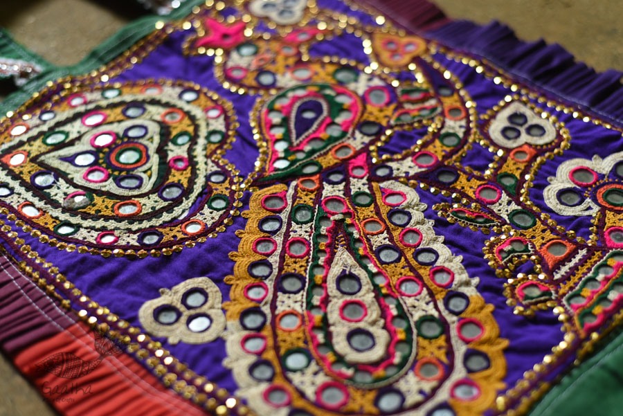 Hand Embroidered kutchi hand bag - Rabari Embroidery