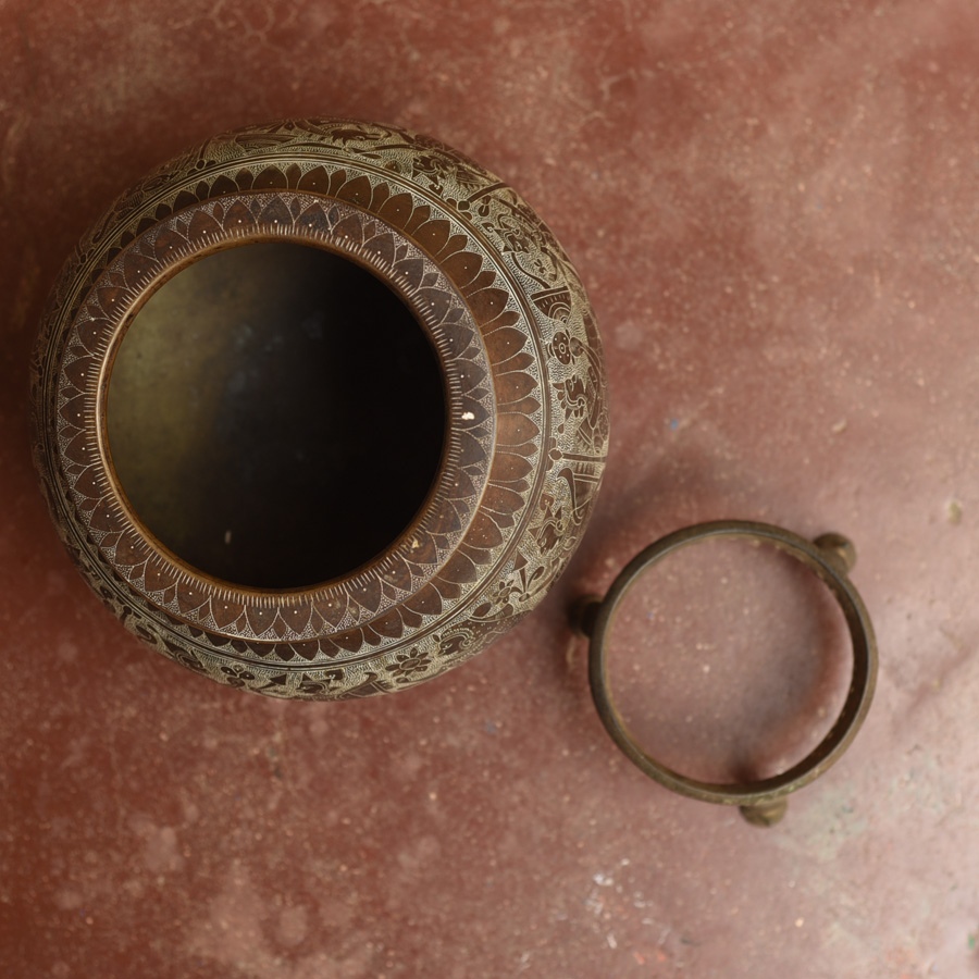 Shop Antique Brass Round Kalash With Stand from Khajuraho 