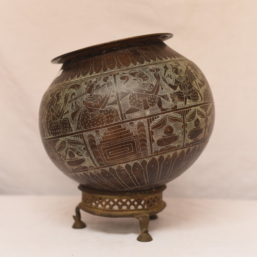 Shop Antique Brass Round Kalash With Stand from Khajuraho 
