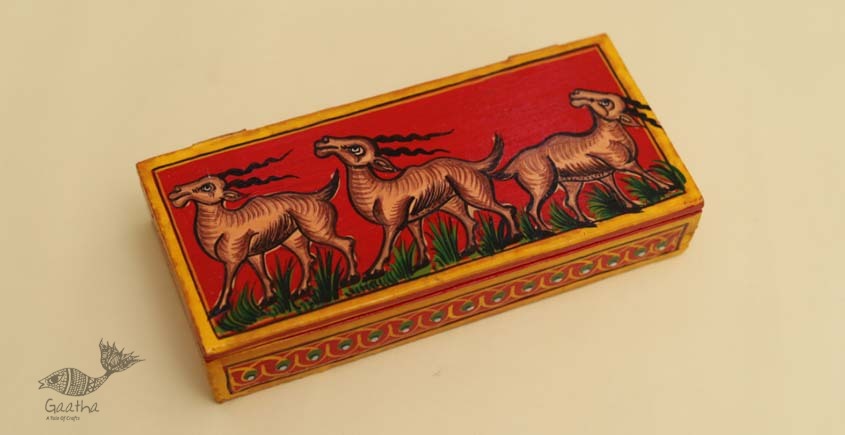 Painted Octagonal Box From Rajasthan Painted Octagonal Box From Rajasthan