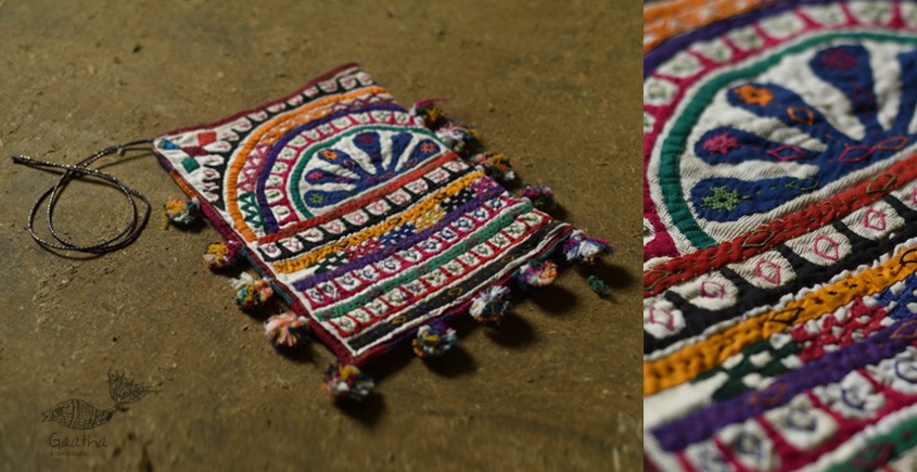 Hand Embroidered kutchi hand bag - Rabari Embroidery