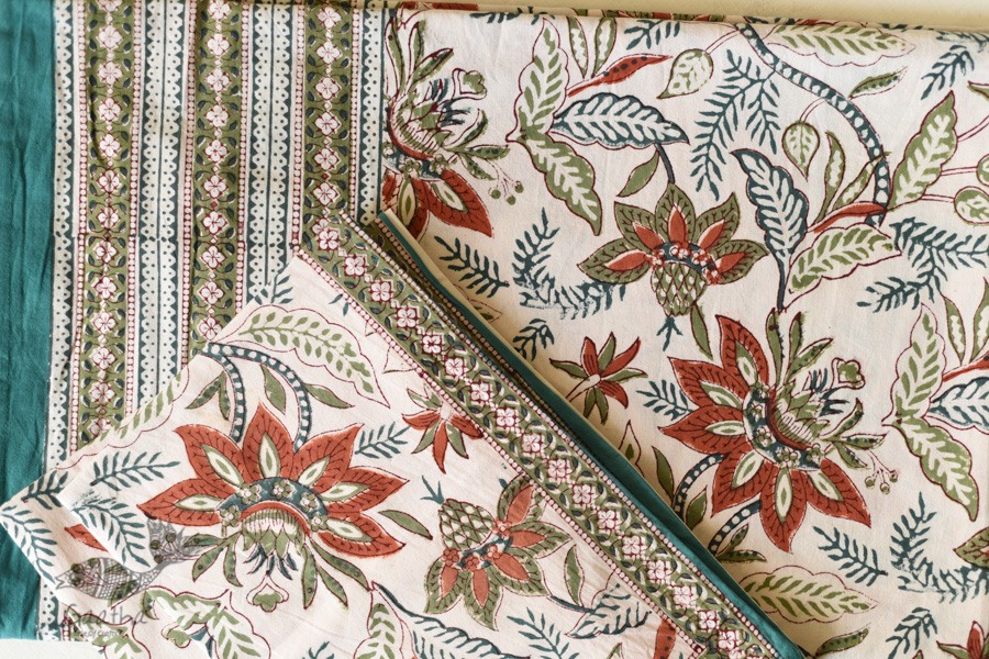 shop Sanganeri Hand block Printed King Size Bedsheet with Pillow Covers
