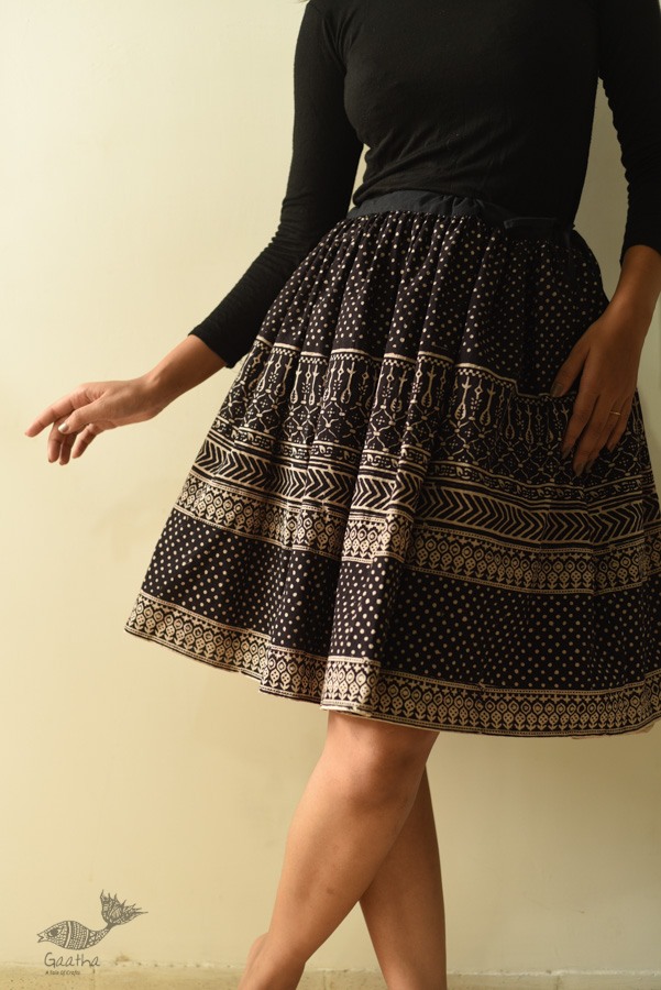 Jawariya Block Printed Short Skirt - Black