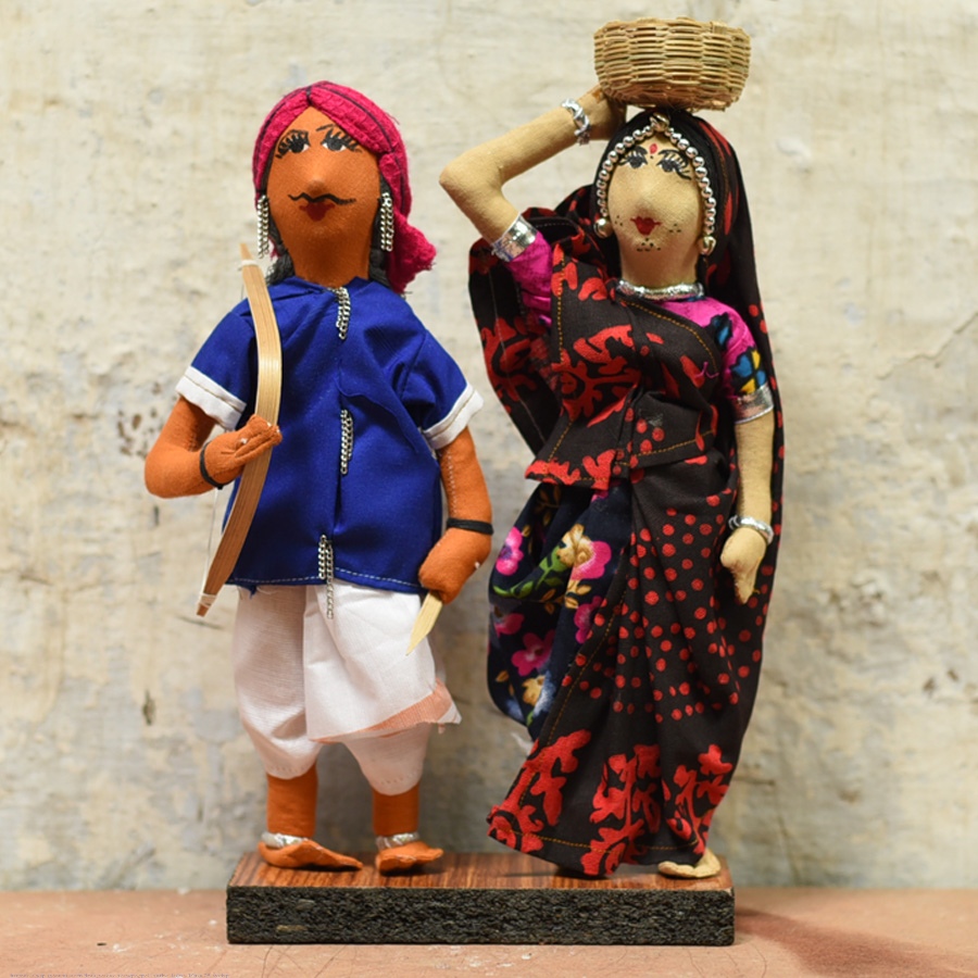 Buy Jhabua Handmade Fabric Doll (Bhil) - J
