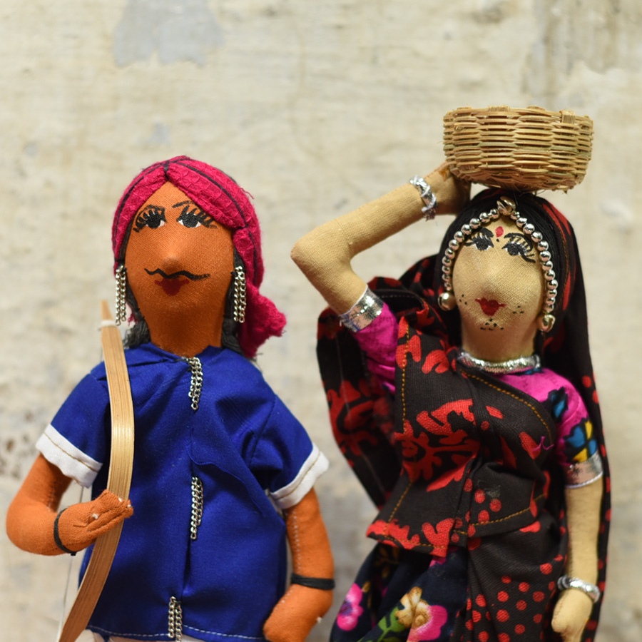Buy Jhabua Handmade Fabric Doll (Bhil) - J