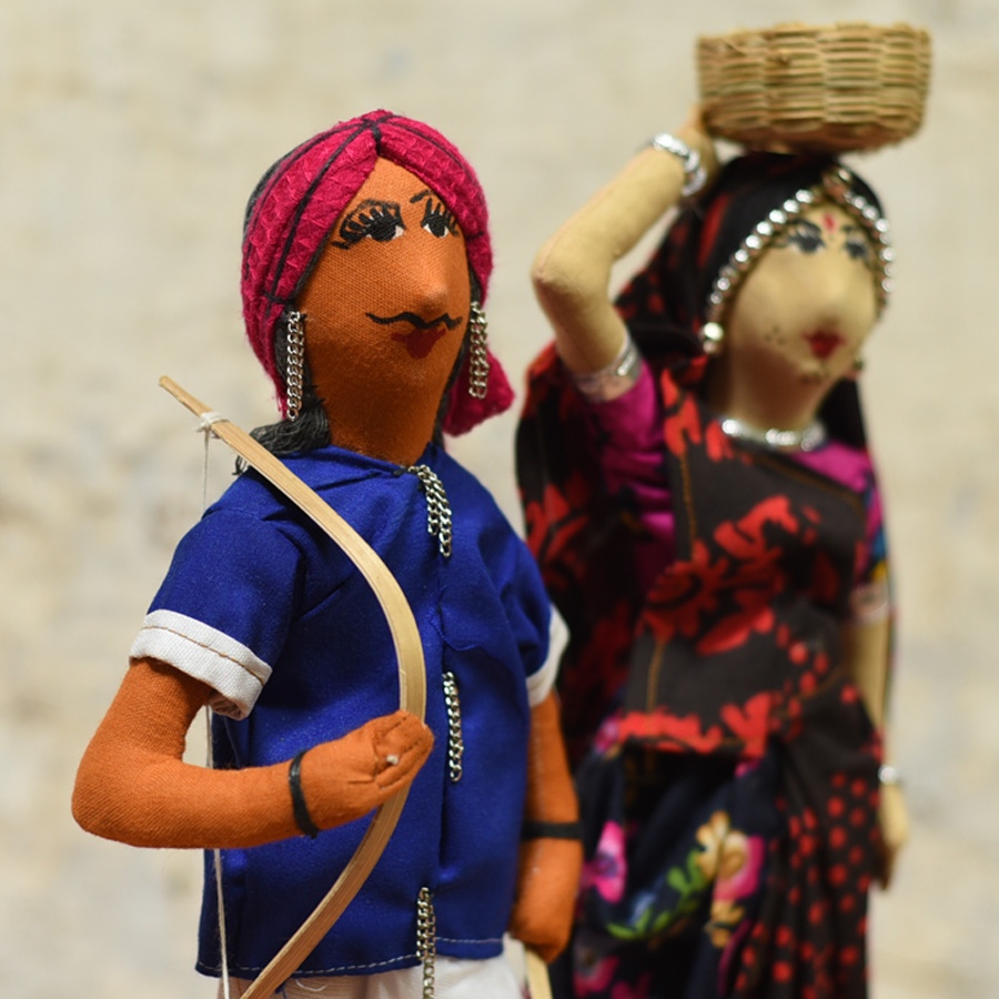 Buy Jhabua Handmade Fabric Doll (Bhil) - J