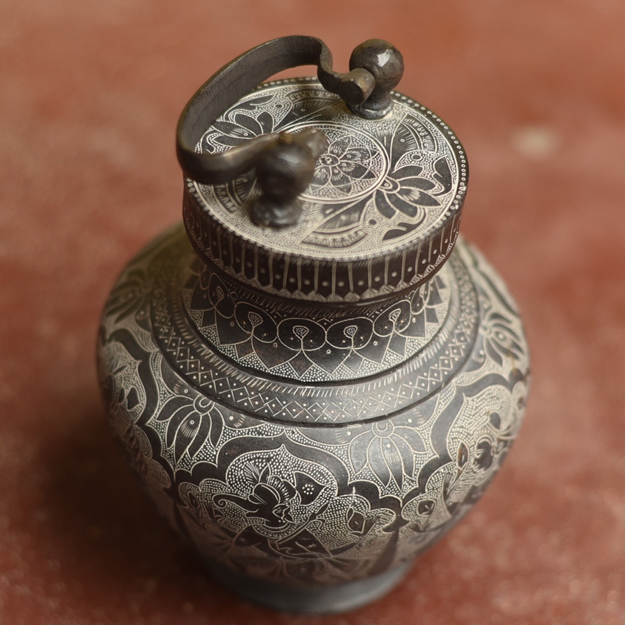 Shop Antique brass Kalash With Lid