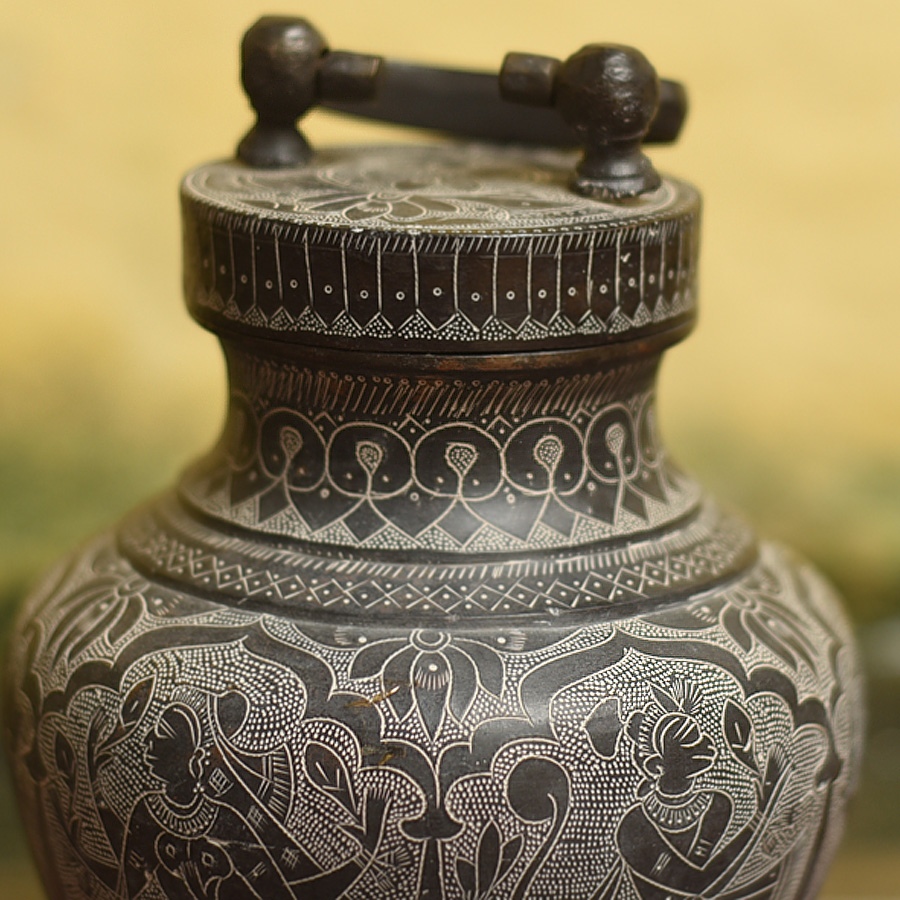 Shop Antique brass Kalash With Lid