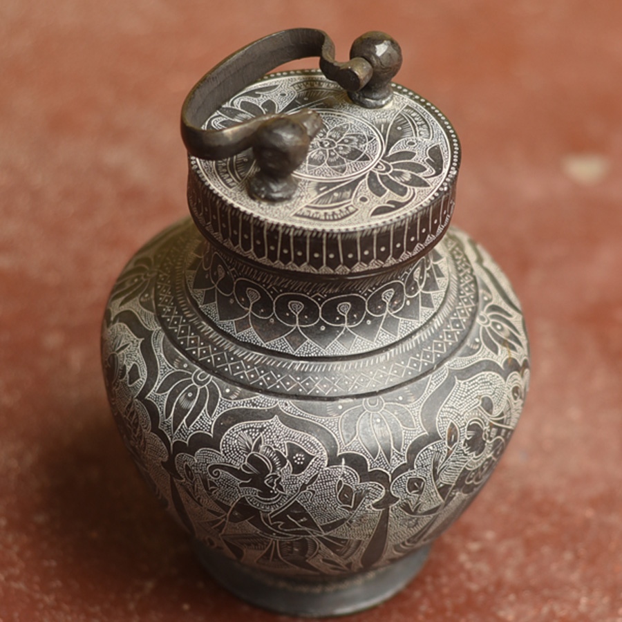 Shop Antique brass Kalash With Lid