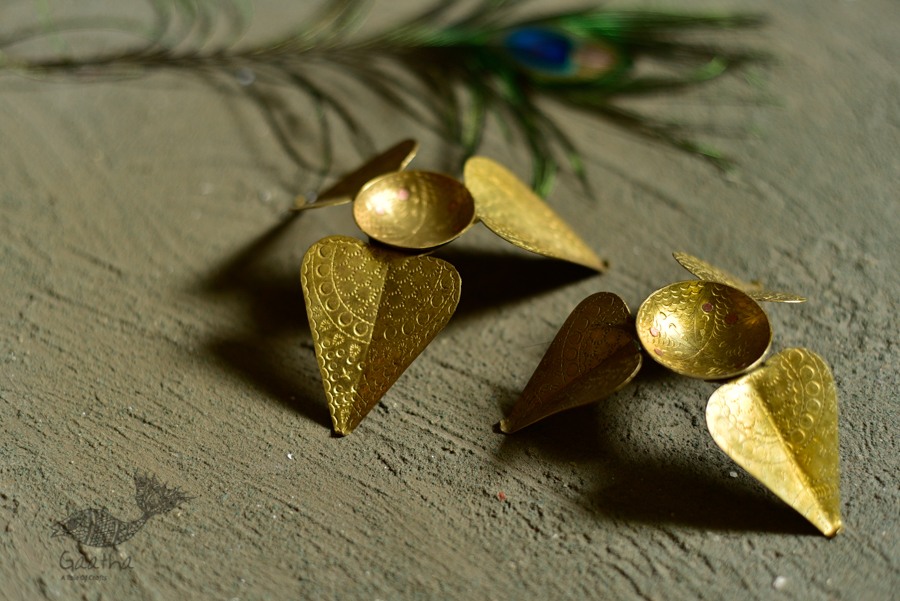pure brass diya - leaf shape