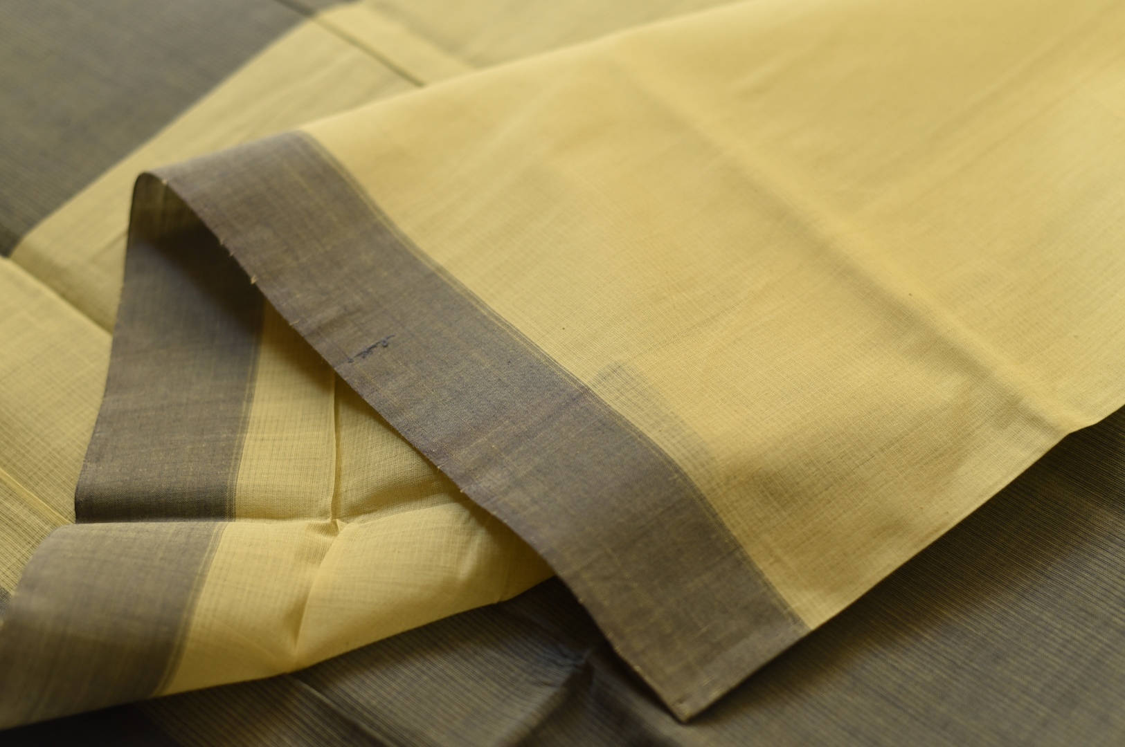 Handwoven cotton saree |  from Andhra Pradesh - Light Yellow