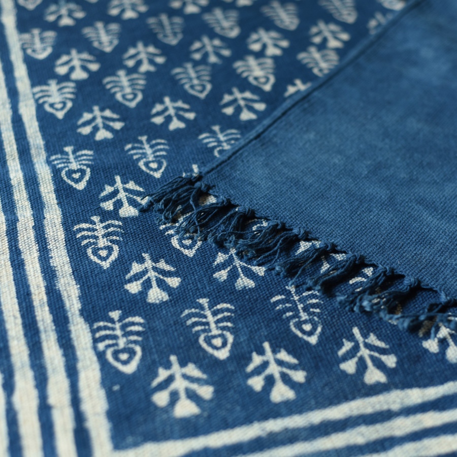 shop Indigo Dabu Block Printed Dhurrie ( 5 X 3 Feet )
