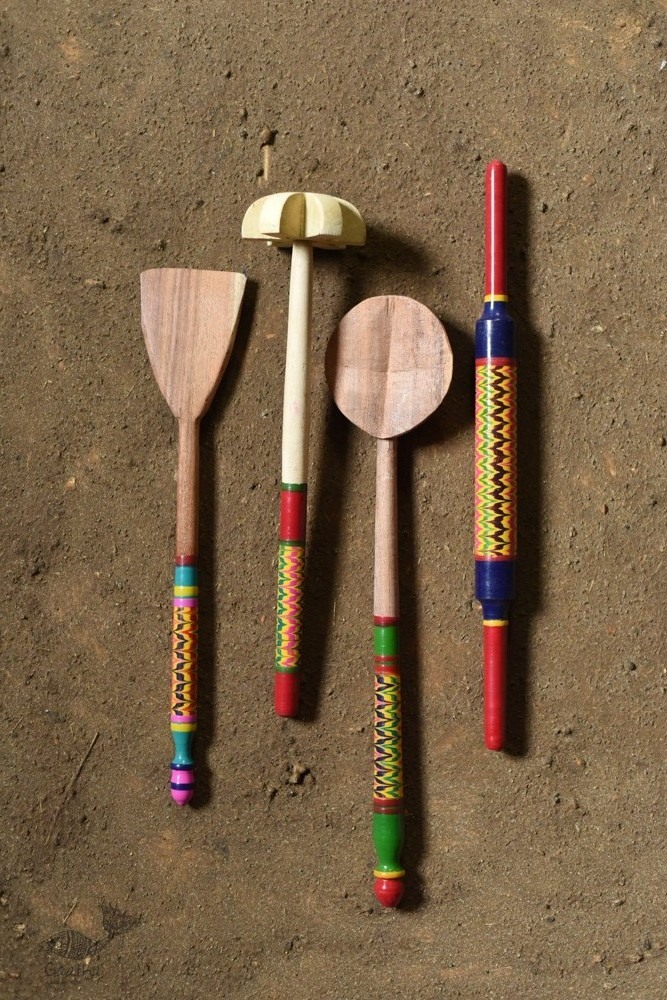 shop Handmade Wooden Lacquer Ladles from Kutch 