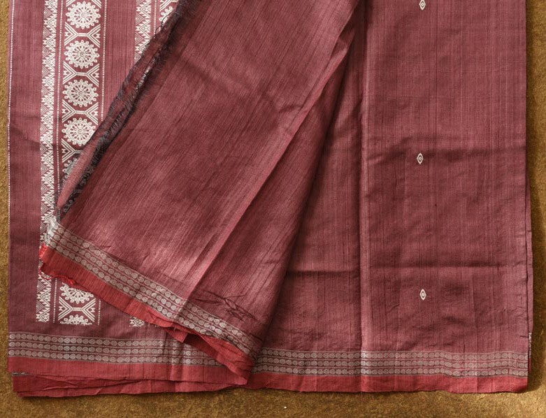 shop Pure Tussar Silk Saree - Jaal Pallu