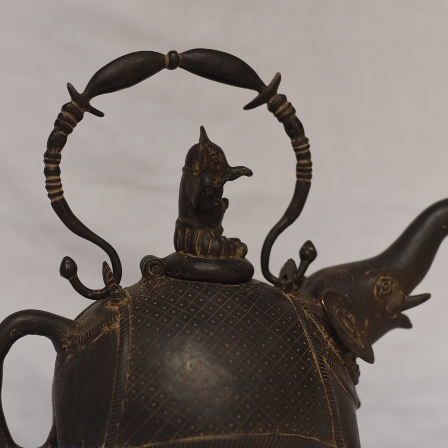 unique old bell metal handicrafts