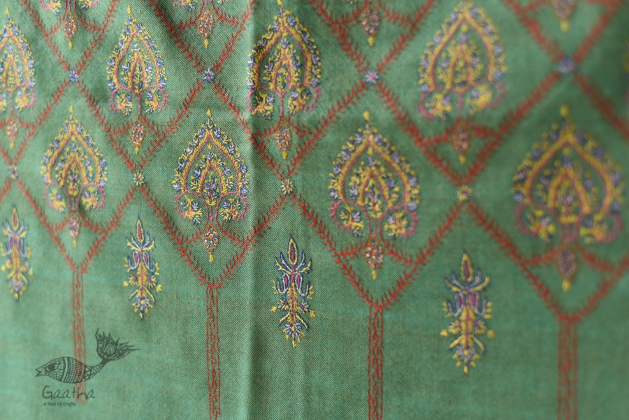 shop Sozni Jamawar Embroidery - Pure Pashmina Shawl