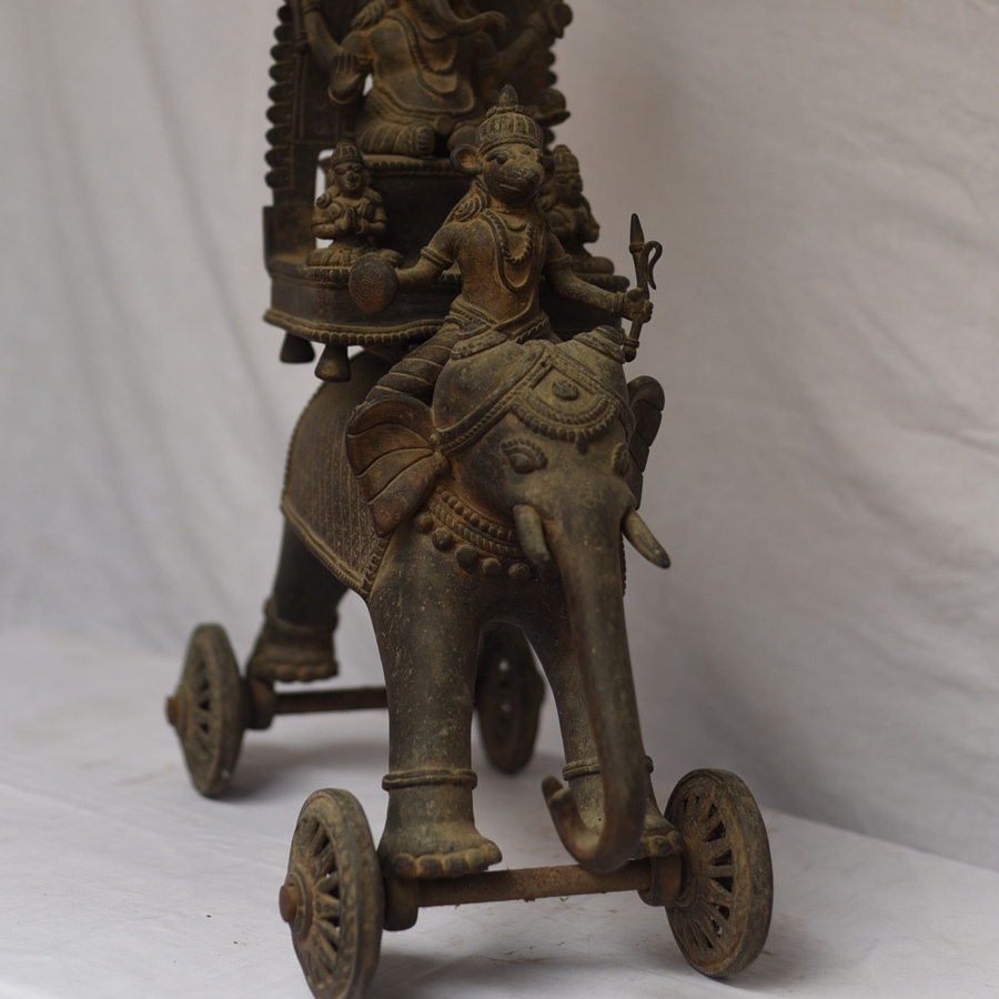 Shop Antique from Khajuraho Brass Ganesh Rath With Mushak & Gajraj